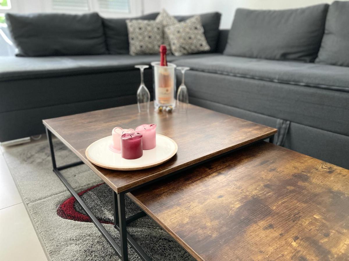 Sonnige Wohnung Im Zentrum Mit Terrasse U Tiefgarage - Netflix & Prime Leipzig Dış mekan fotoğraf