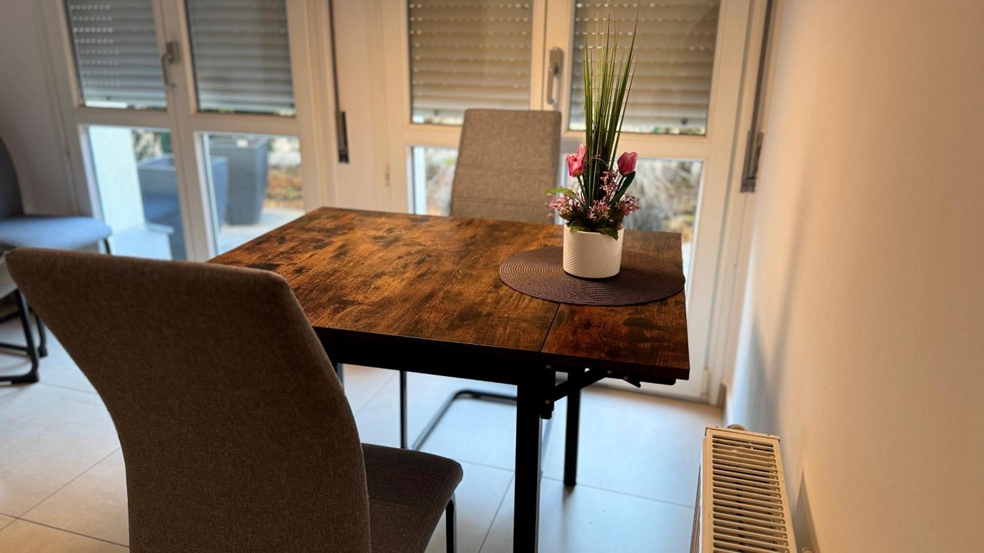 Sonnige Wohnung Im Zentrum Mit Terrasse U Tiefgarage - Netflix & Prime Leipzig Dış mekan fotoğraf