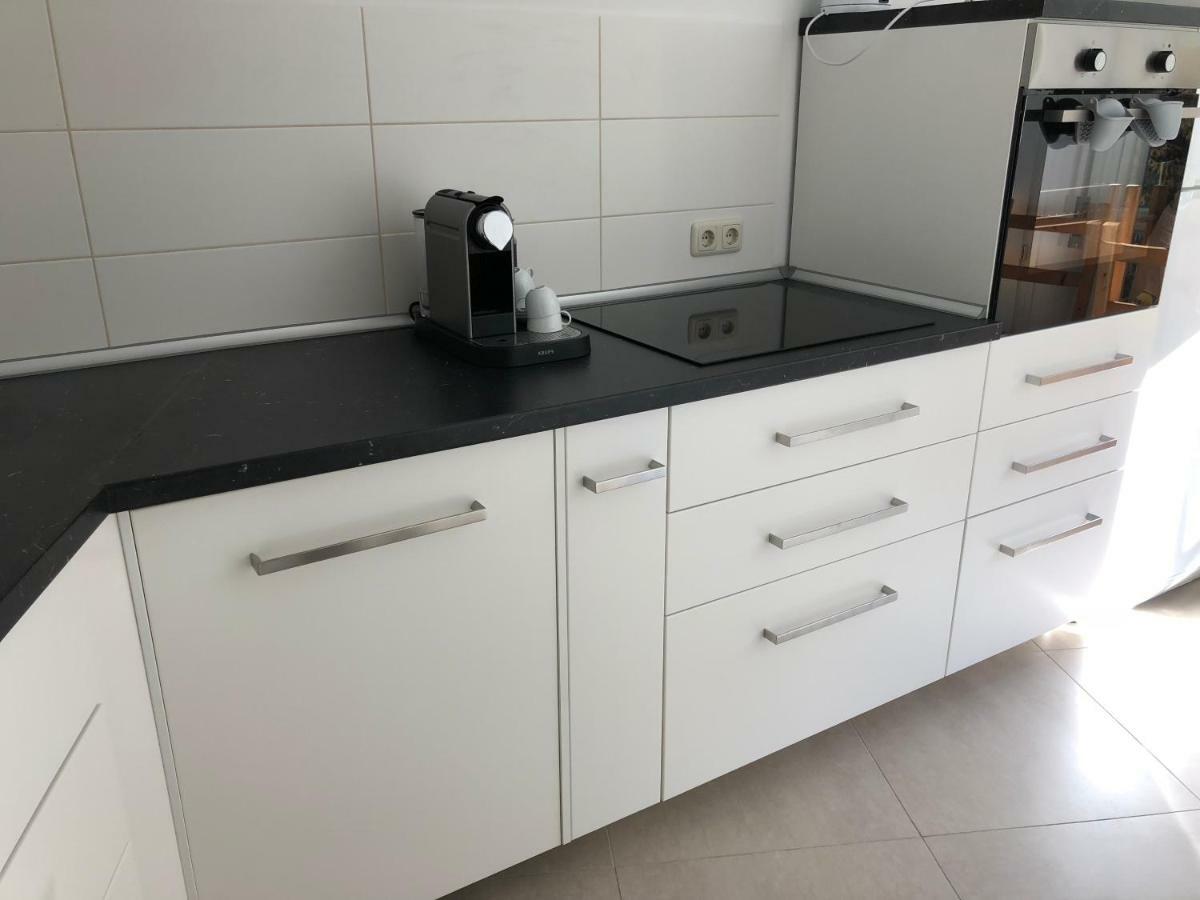 Sonnige Wohnung Im Zentrum Mit Terrasse U Tiefgarage - Netflix & Prime Leipzig Dış mekan fotoğraf