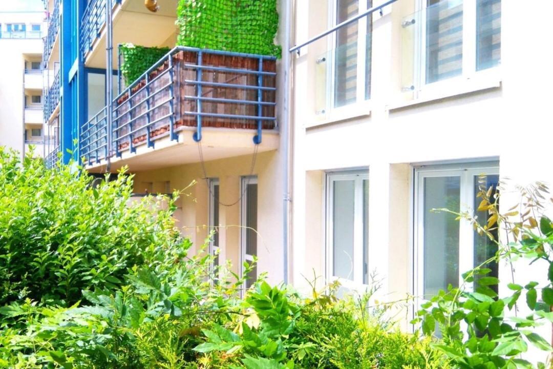 Sonnige Wohnung Im Zentrum Mit Terrasse U Tiefgarage - Netflix & Prime Leipzig Dış mekan fotoğraf